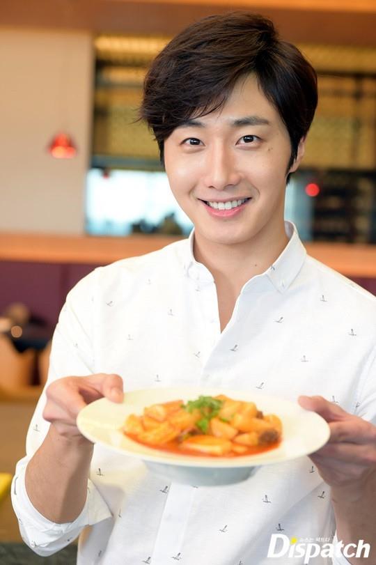 jung il woo, trầm cảm, mặt trăng ôm mặt trời, sao hàn