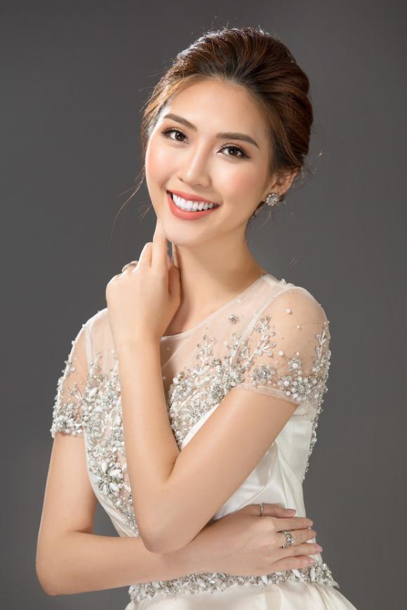 á hậu Tường Linh, sao Việt,  Hoa hậu Hoàn vũ 2019