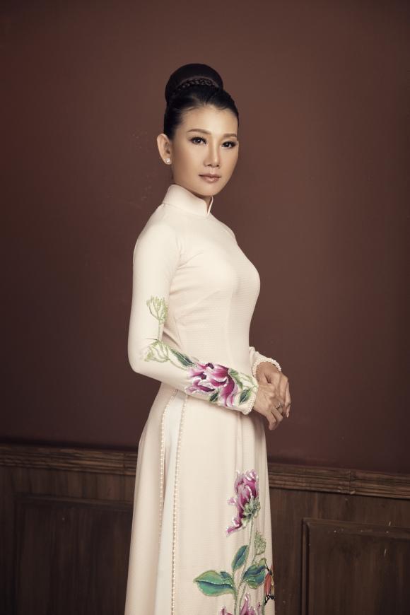 Mỹ Uyên, Sao Việt