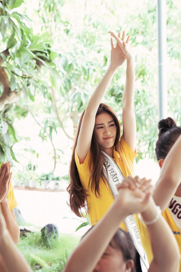 hoa hậu Khánh Vân, á hậu Kim Duyên, á hậu Thuý Vân, sao Việt, Miss Universe 2019