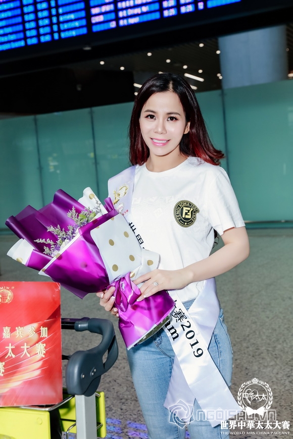 oanh-le-1712-4-ngoisao.vn-w580-h870 5 Á hậu Oanh Lê, Mrs International World 2019