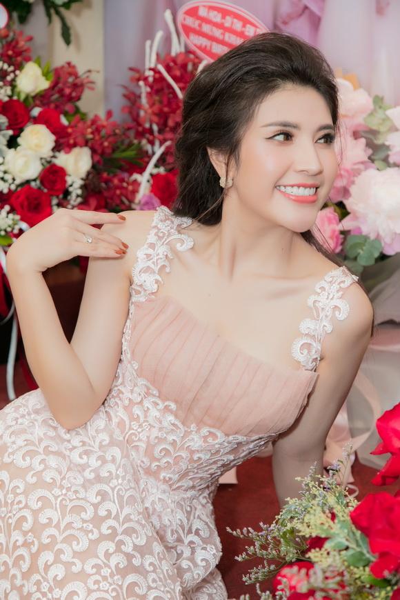 Ny Ny Beauty Spa, Tố Ny