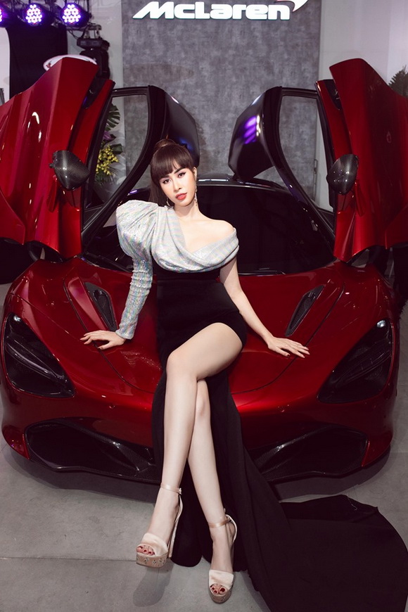 phan-ngoc-han-1812-2-ngoisao.vn-w580-h870 3 Phan Ngọc Hân, Á hậu Princess Ngọc Hân