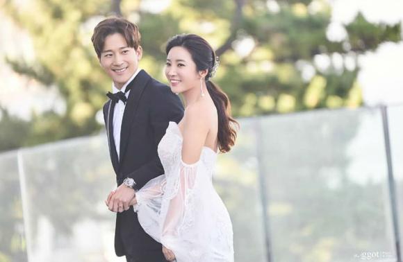 Lee Wan, em trai kim tae hee, ảnh cưới, sao hàn