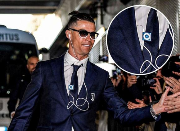 Ronaldo, tai nghe, điện thoại, cầu thủ,  Ipod Shuffle, Sadio Mane'