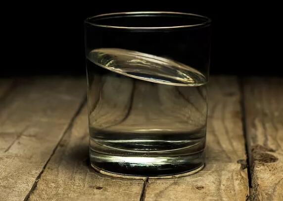 Uống nước như thế này làm giảm hơn một nửa tỷ lệ ung thư