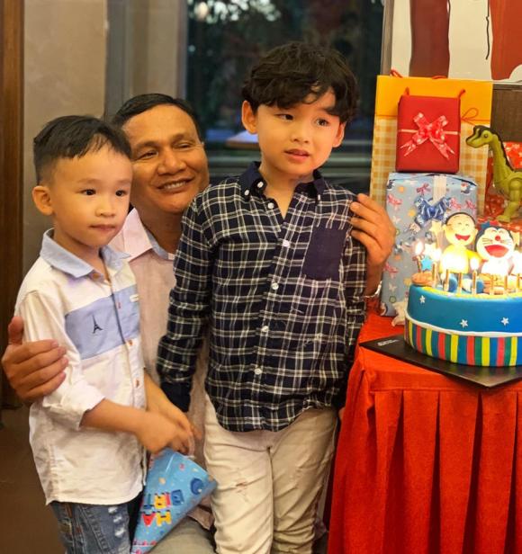 Chồng vắng mặt trong sinh nhật 5 tuổi của con trai Hoa hậu Diễm Hương