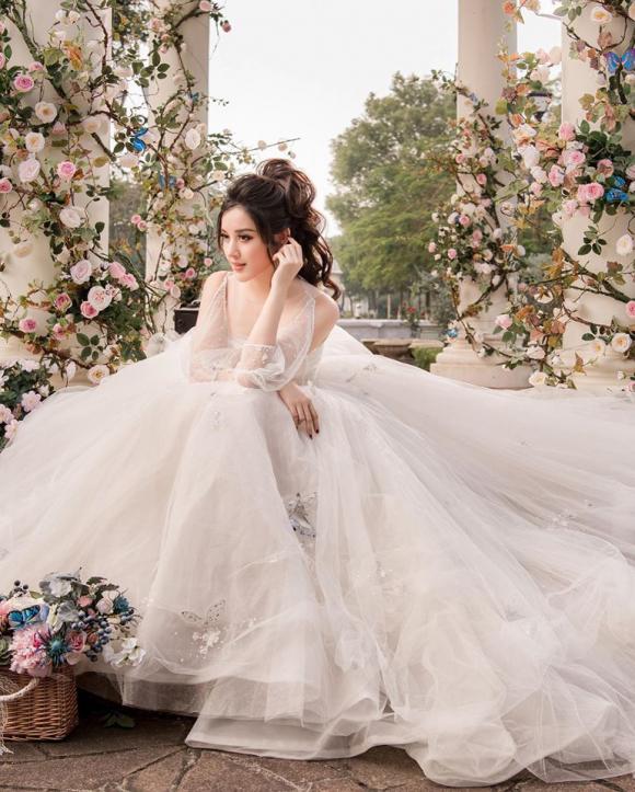 Huyền My đăng loạt ảnh diện váy cô dâu, fans hô hào giục cưới 3 Á hậu huyền my,hoa hậu việt nam 2014,sao việt