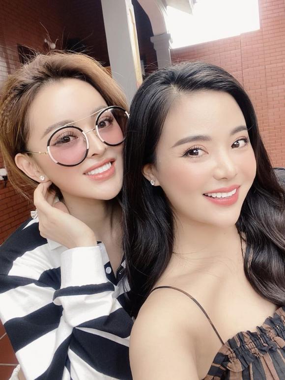 Ngọc Trinh, Huyền Lizzie, Stella Chang