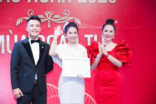 hanh-trinh-xanh-171-6-ngoisao.vn-w500-h333 1 Happy Women Leader Network, Quỹ từ thiện Hành trình xanh, Táo quân - Chào xuân 2020, Bùi Thanh Hương