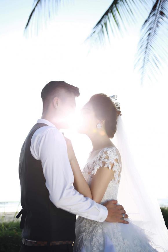 ca sĩ Lâm Khánh Chi, sao Việt