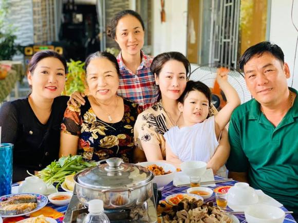 Nhật Kim Anh, diễn viên Nhật Kim Anh, con trai Nhật Kim Anh, sao Việt