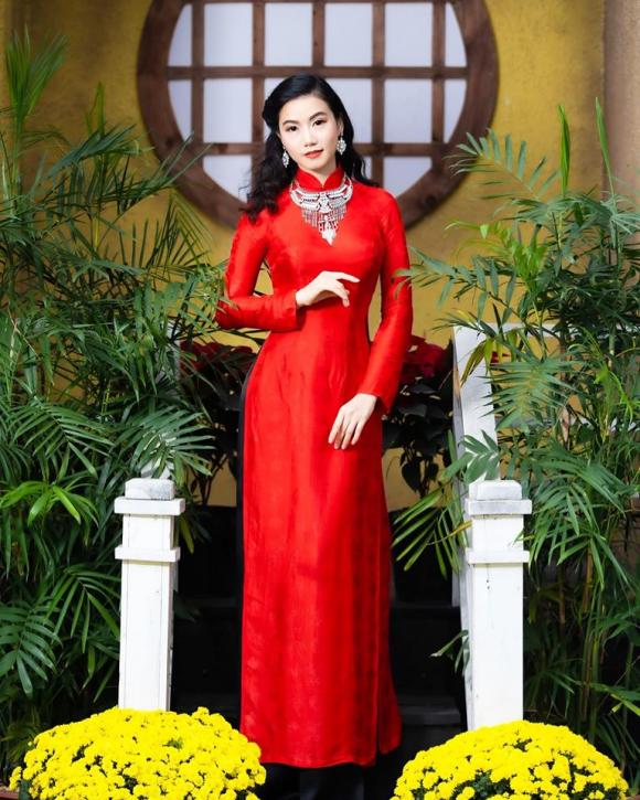  Lương Giang, Hoa hồng trên ngực trái, sao Việt