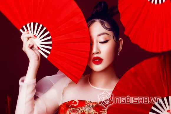 huynh-thuy-anh-241-2-ngoisao.vn-w580-h387 12 Huỳnh Thúy Anh, Sao việt, Tết Canh Tý 2020