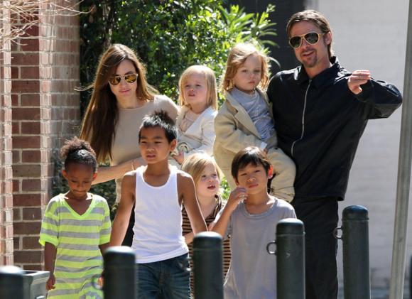 Angelina Jolie,Angelina Jolie và Brad Pitt ly hôn,con nuôi của Angelina Jolie,sao Hollywood