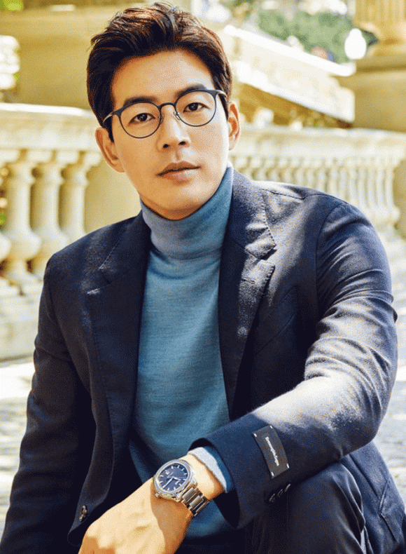 Hyun Bin, Gong Yoo, sao hàn