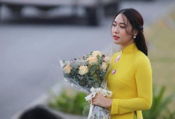 Phạm Ngọc Hà My, cô gái tặng hoa Tổng thống Trump, MC Hà  My
