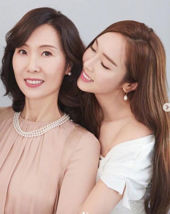 SNSD,Jessica,Jessica và mẹ ruột,sao Hàn