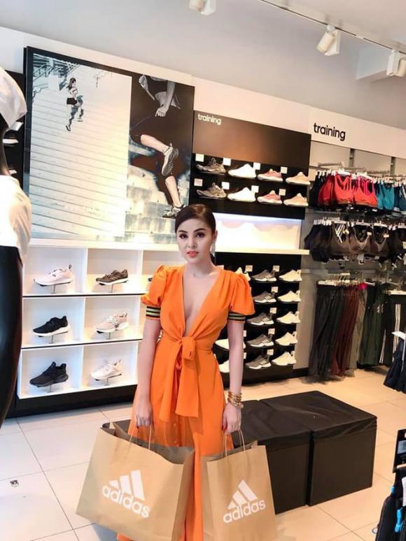 sao Campuchia,Denny Kwan,Denny Kwan bị cấm diễn vì quá sexy
