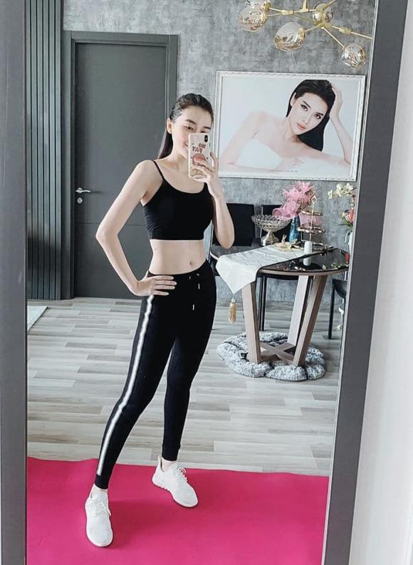 Cao Thái Hà, sao Việt,Cao Thái Hà diện áo tắm