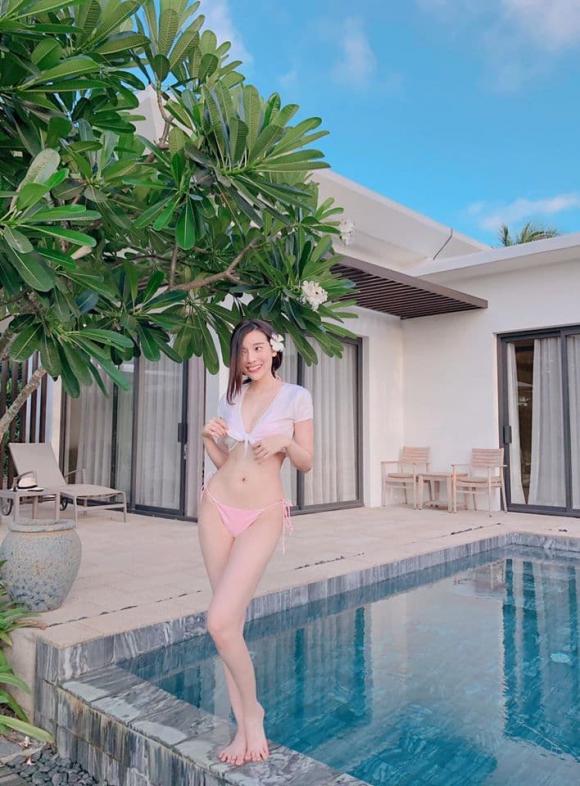 Cao Thái Hà, sao Việt,Cao Thái Hà diện áo tắm