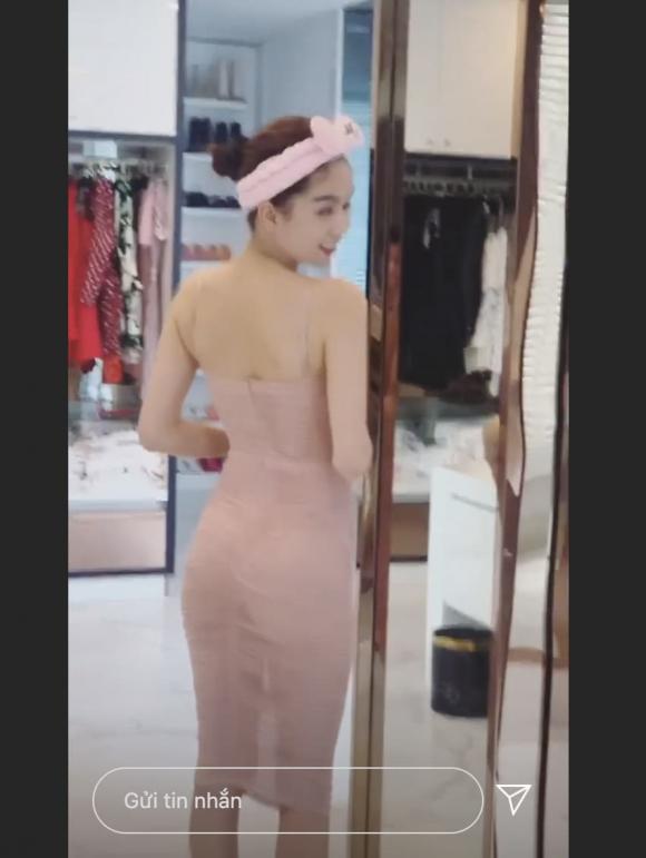 Ngọc Trinh, nữ hoàng nội y, sao việt