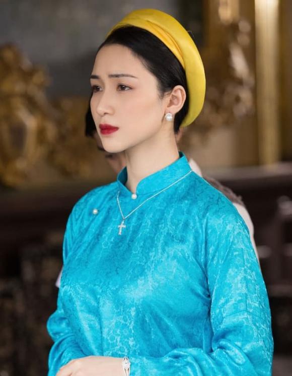 Hòa Minzy, ca sĩ Hòa Minzy, Nam Phương Hoàng hậu