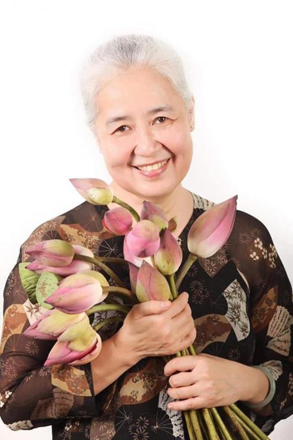 Cẩm Vân, Nguyễn Dzoãn Cẩm Vân, Cẩm Vân qua đời 
