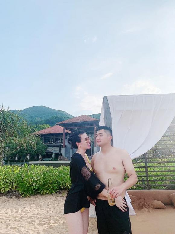 Thư Huyền mang bầu, người mẫu Thư Huyền, sao Việt