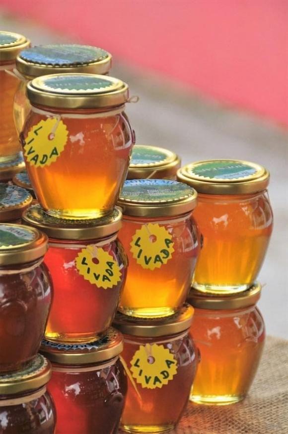 Uống bao nhiêu mật ong hàng ngày là phù hợp? Nên uống mật ong như thế nào?
