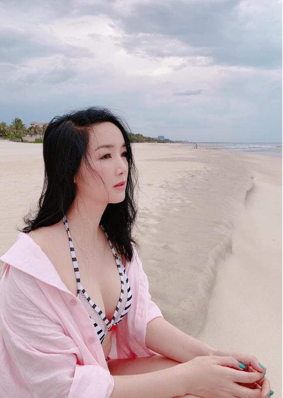 Gần chạm ngưỡng 50, Hoa hậu Giáng My vẫn tự tin phô diễn đường cong với bikini 2 mảnh 6 Hoa hậu giáng my,hoa hậu đến hùng,giáng my diện bikini
