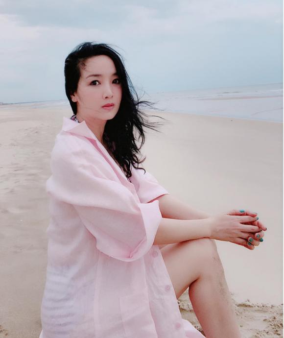 Gần chạm ngưỡng 50, Hoa hậu Giáng My vẫn tự tin phô diễn đường cong với bikini 2 mảnh 4 Hoa hậu giáng my,hoa hậu đến hùng,giáng my diện bikini