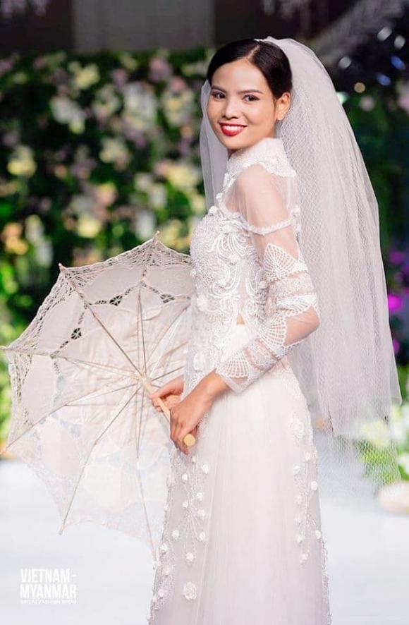 Tiêu Ngọc Linh, Hoa hậu Hoàn vũ Việt Nam, sao Việt