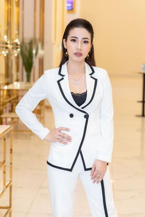 ho-nguyen-kim-sy-26-10-ngoisaovn-w600-h900 27 Hồ Nguyễn Kim Sỹ, Women Startup Forum, Hoa hậu thời trang thế giới 2019