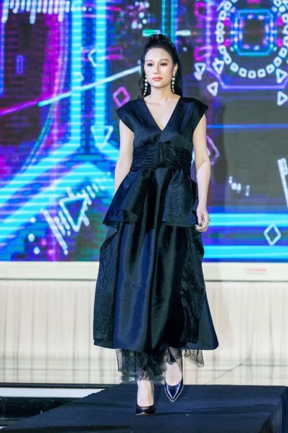 ho-nguyen-kim-sy-26-20-ngoisaovn-w600-h900 17 Hồ Nguyễn Kim Sỹ, Women Startup Forum, Hoa hậu thời trang thế giới 2019