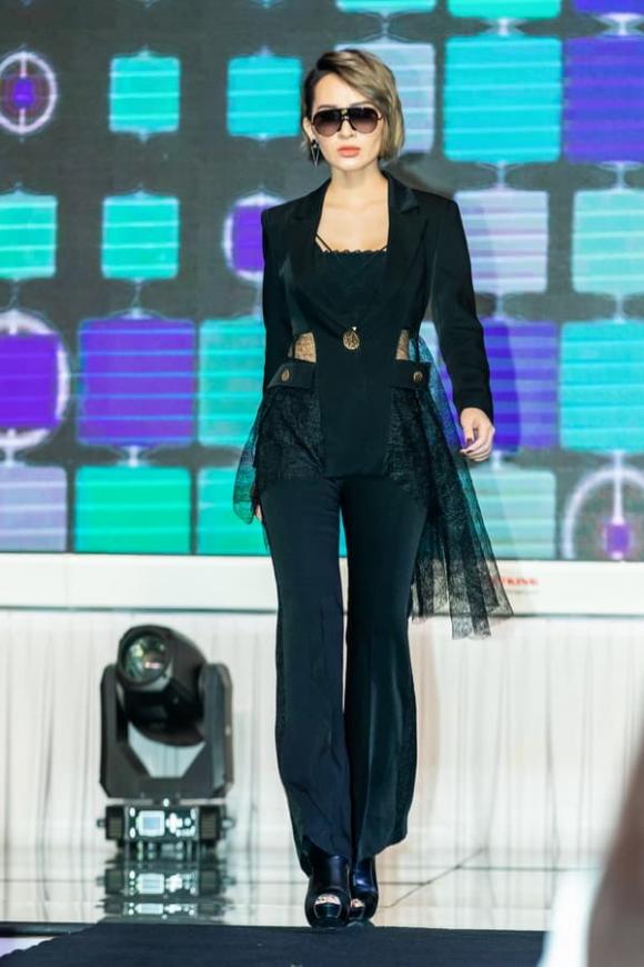 ho-nguyen-kim-sy-26-26-ngoisaovn-w600-h900 11 Hồ Nguyễn Kim Sỹ, Women Startup Forum, Hoa hậu thời trang thế giới 2019