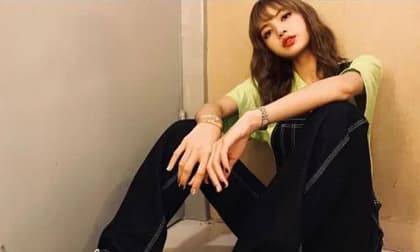 Blackpink, Lisa, Đinh Lệ Nhiệt Ba, Triệu Lệ Dĩnh, Angelababy, Moonbyul , sao Hàn, Mỹ nhân Hàn, sao Hoa ngữ, mỹ nhân Hoa ngữ