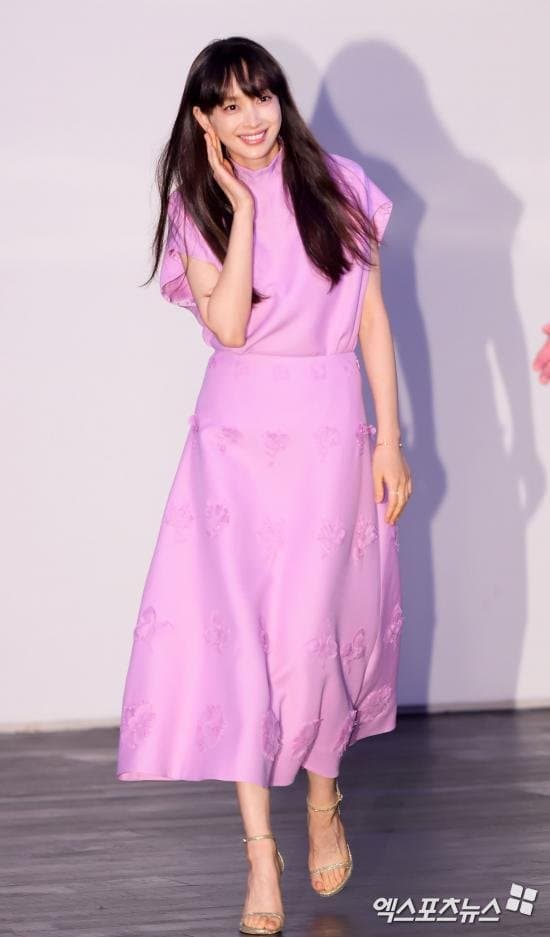 sao hàn, nữ diễn viên hàn chiều cao khủng, Jeon Ji Hyun