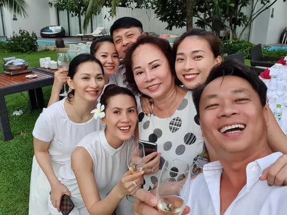 Ngô Thanh Vân tiết lộ cuộc sống hôn nhân viên mãn sau 1 năm về chung nhà  với Huy Trần