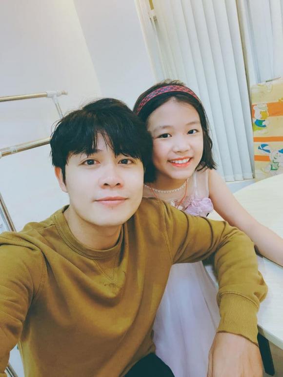 Nhạc sĩ 'Nhật ký của mẹ' gợi ý bí quyết rèn con ở tuổi ngang bướng bằng câu thần chú 'Tùy con'