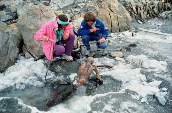 Người băng Otzi, núi Alps, xác chết 5.300 năm, lời nguyền