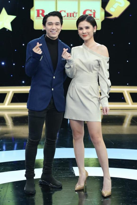 mc-thu-hoai-um-ba-la-ra-chu-gi-3-ngoisaovn-w600-h900 6 MC Thu Hoài, Úm ba la ra chữ gì?, Tronie Ngô, Liz Kim Cương