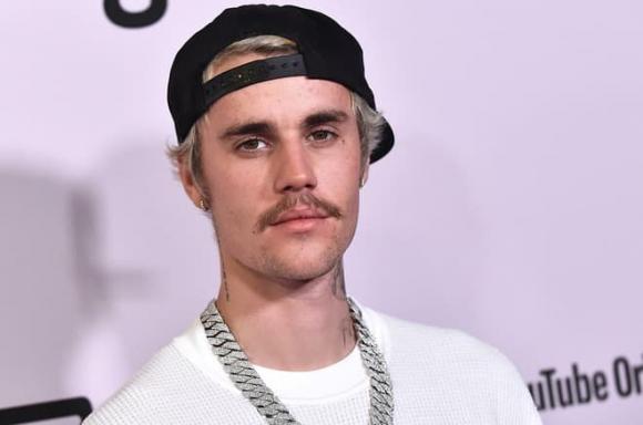 justin bieber, tấn công tình dục, selena gomez, sao hollywood