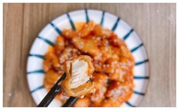 Cách làm ức gà chua ngọt: Giòn bên ngoài và mềm bên trong, đảm bảo trẻ ăn sẽ thích mê