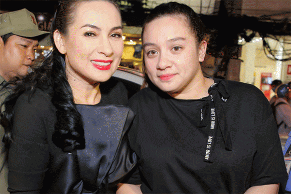 con-gai-ruot-giau-kin-hon-20-nam-duoc-phi-nhung-cong-khai-2-nam-truoc-gio-ra-sao-ngoisaovn-w600-h400 5 Phi Nhung, sao Việt