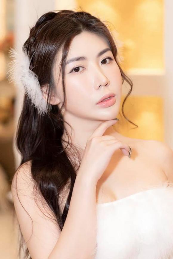 truong-le-van-87-10-ngoisaovn-w600-h900 5 Hotgirl Trương Lệ Vân, Amber Design, Amanda Baby
