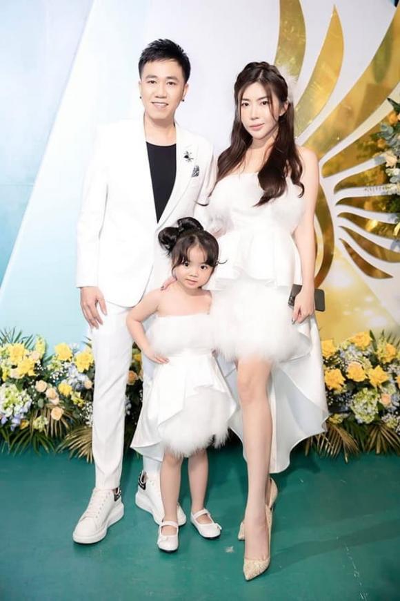 truong-le-van-87-13-ngoisaovn-w600-h900 2 Hotgirl Trương Lệ Vân, Amber Design, Amanda Baby