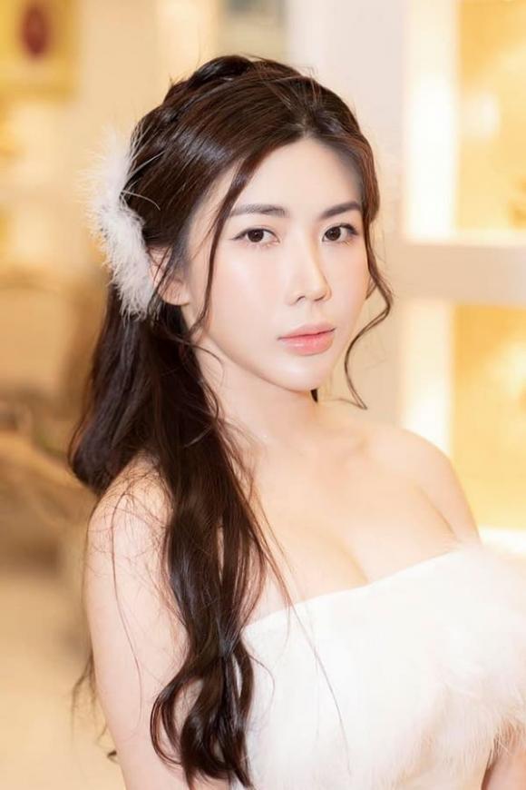 truong-le-van-87-7-ngoisaovn-w600-h900 8 Hotgirl Trương Lệ Vân, Amber Design, Amanda Baby