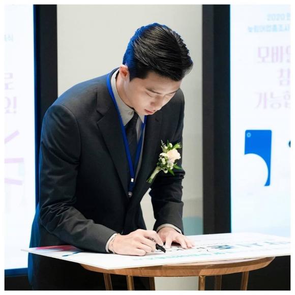 Park Seo Joon, thư ký kim sao thế, lịch lãm, sao hàn