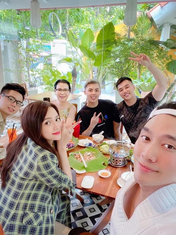 Kenbi khánh phạm,hương giang,lý quí khánh